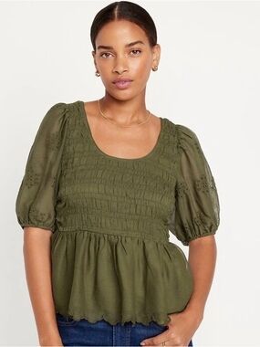 OLD NAVY Conifer Green Puff Sleeve Smocked Peplum Blouse Size M NWT